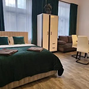 apartament-lenart.krakowhotelspoland.com/